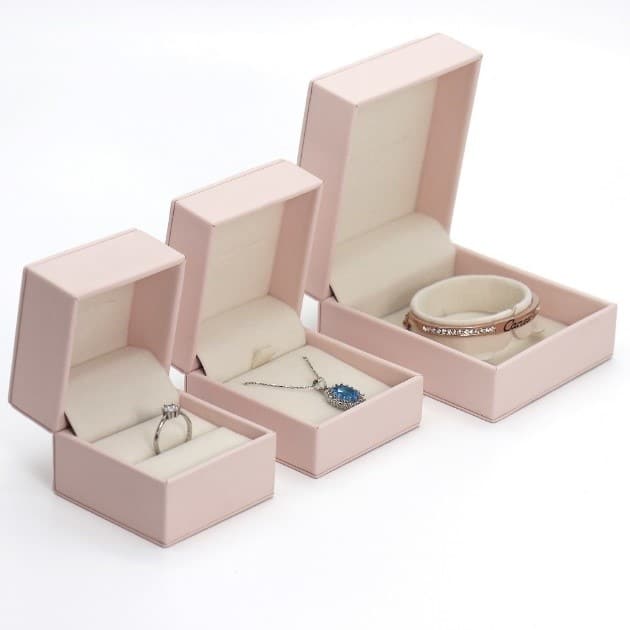 How to make jewelry packaging box design attract the attention quickly ?